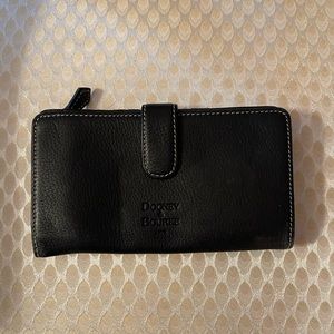 Dooney and Bourke clutch wallet